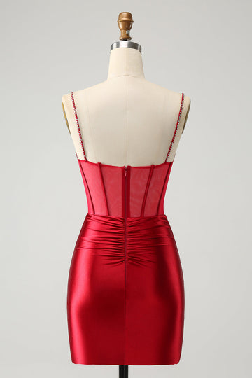 Vestido de cóctel de satén corto con corsé con cuentas y purpurina rojo oscuro
